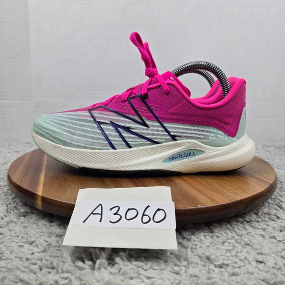 New Balance FuelCell Rebel v2 Pale Blue Pink Athletic Running Shoe Womens 8.5 B - Picture 1 of 14